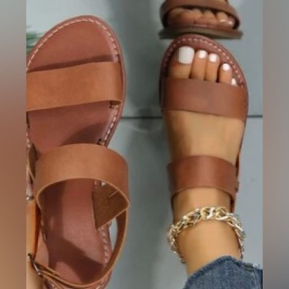 💥DB Lucita adjustable Buckle closure Open Toe Ankle Strap sandals size :8.5